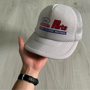 Vintage Ford Trucker Hat !